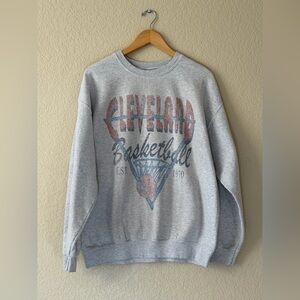 Vintage 90’s Cleveland Basketball Sweatshirt, sz LG